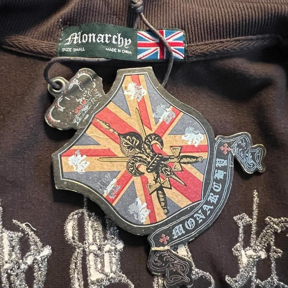 NWT 00s Monarchy Stripe Print Track Jacket - Picture 3 of 6